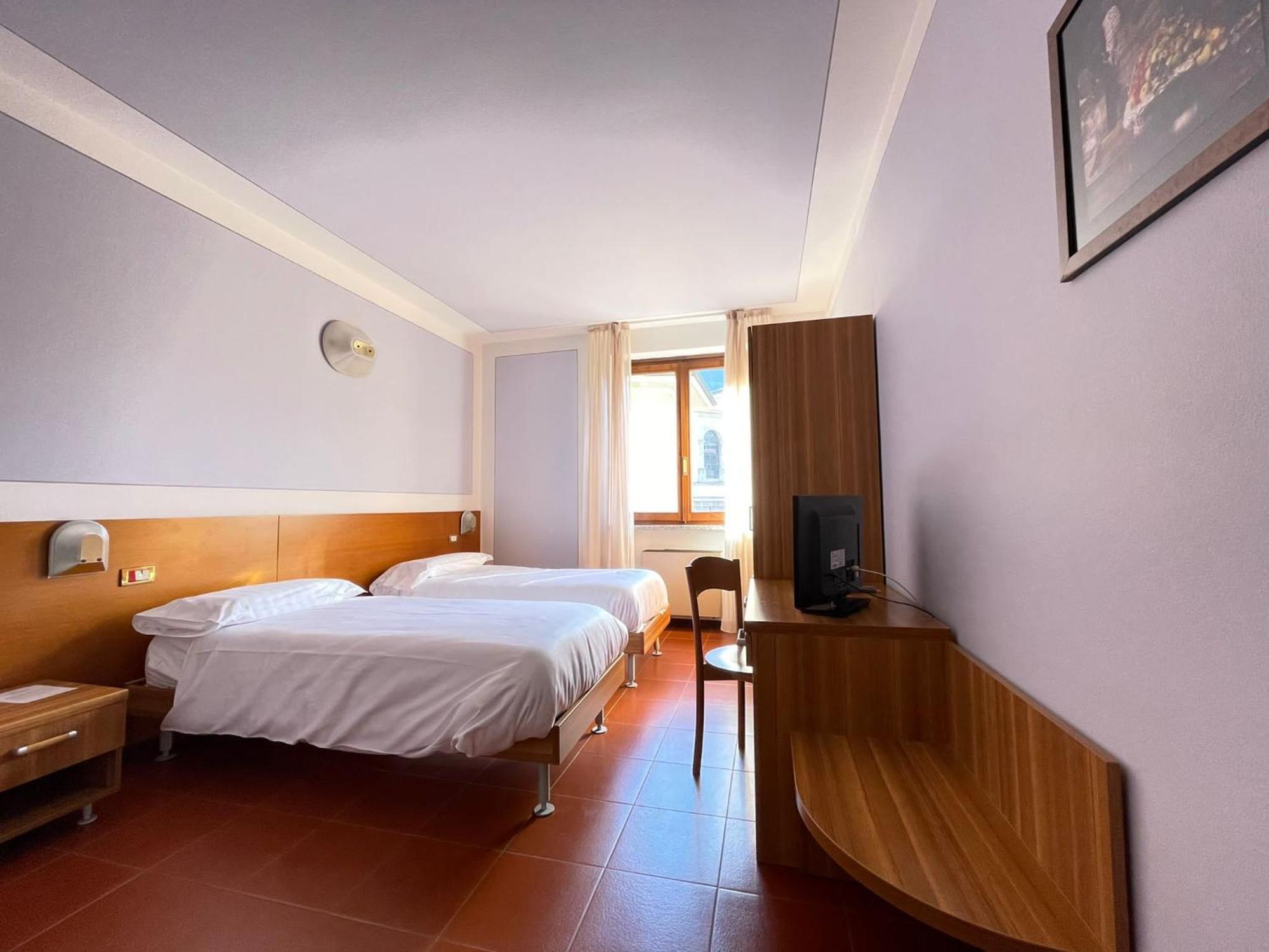 Hotel Ristorante Centrale Vestone Kültér fotó