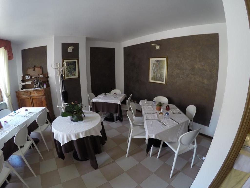 Hotel Ristorante Centrale Vestone Kültér fotó